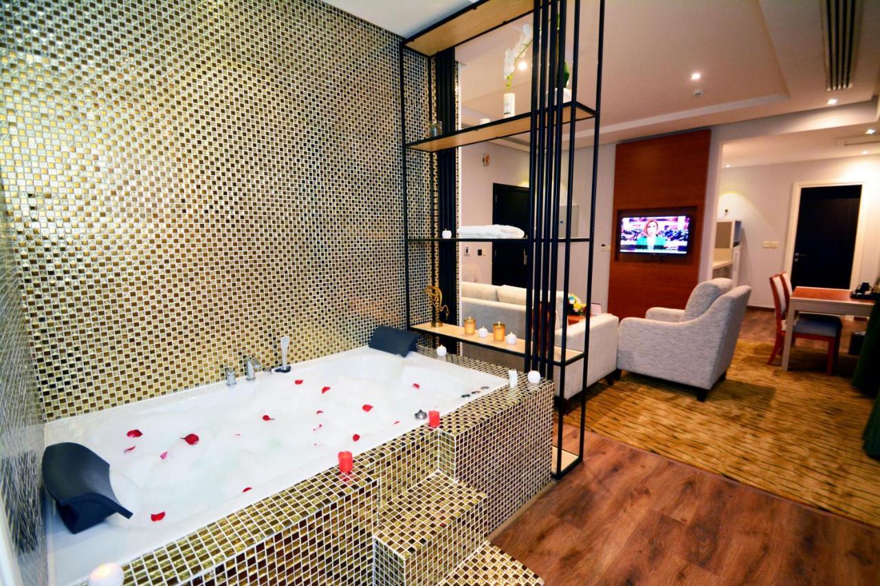 Roof Hotel Apartments Riyadh Exterior photo
